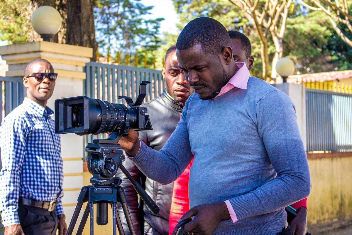 angolan camera crew