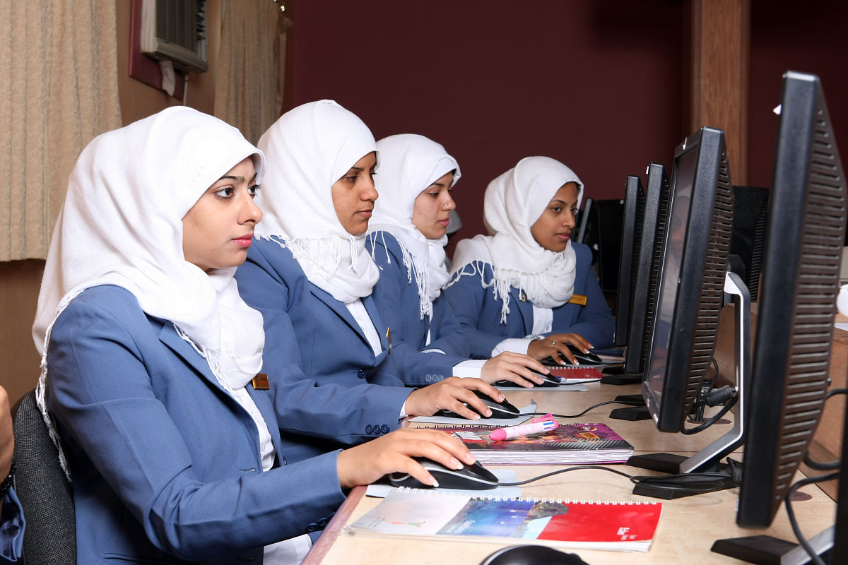 bahraini women in training centre