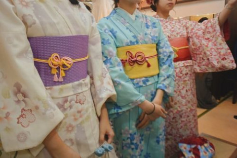 traditional-japanese-dresses