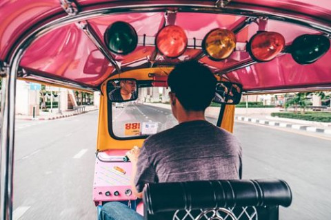 thai-tuktuk-streets