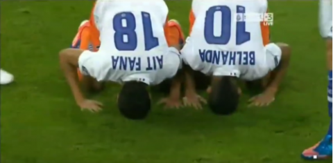 footballers-sajda