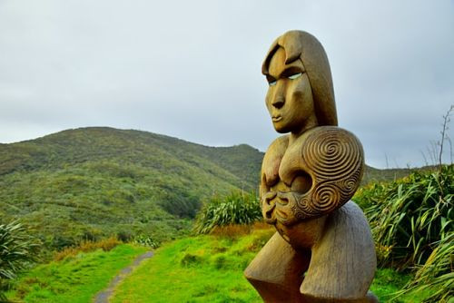 maori-statue