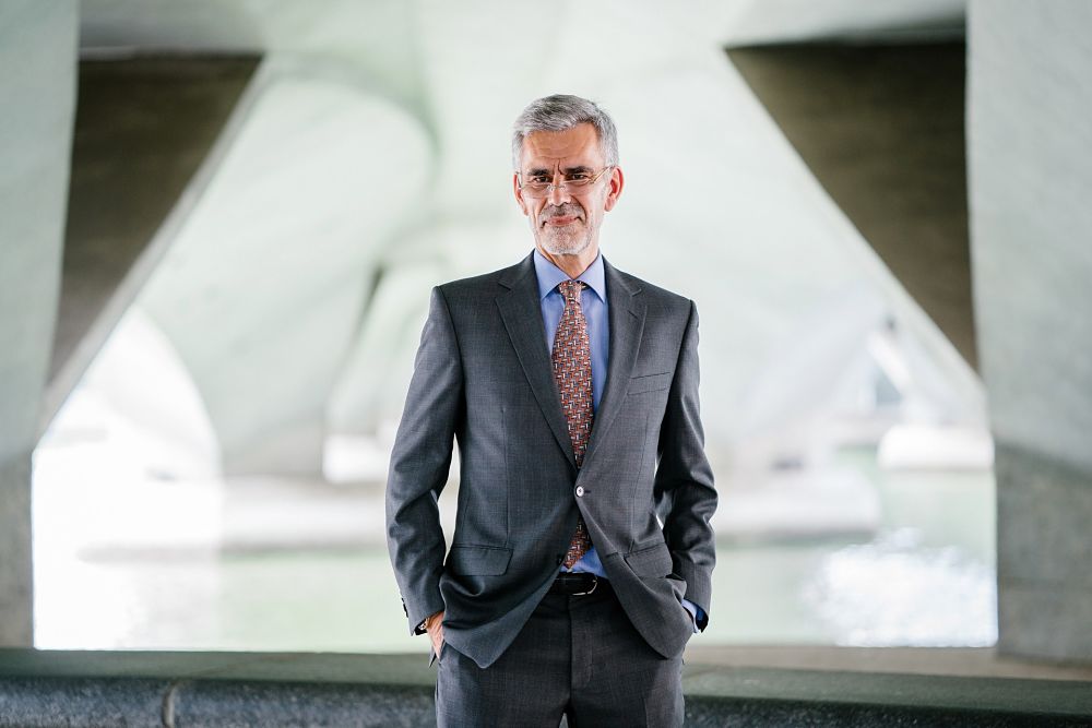 French manager in suit