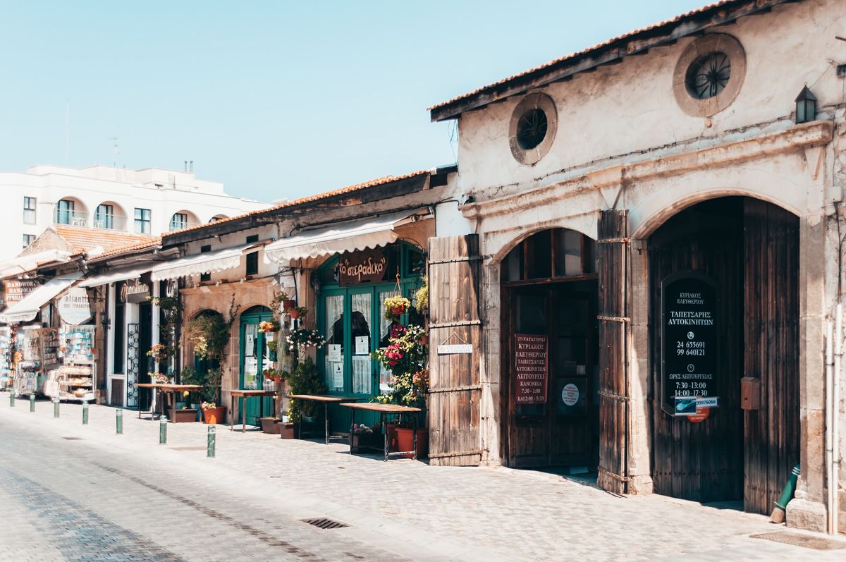 ola buildings larnaca