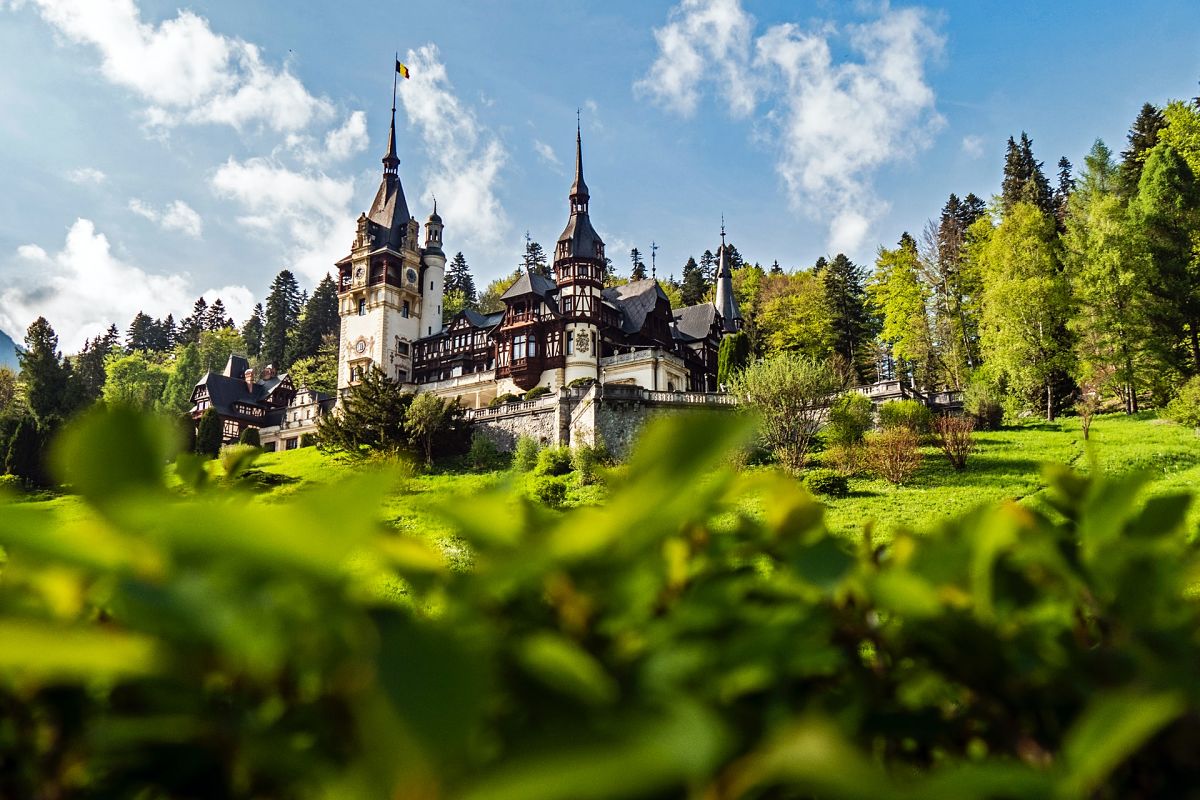 peles castle romania