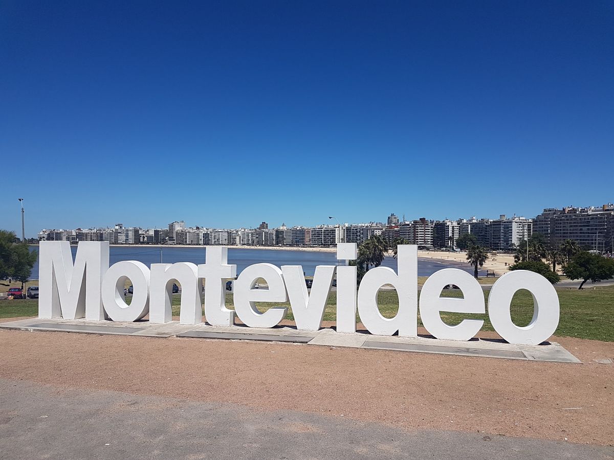 montevideo letters beach