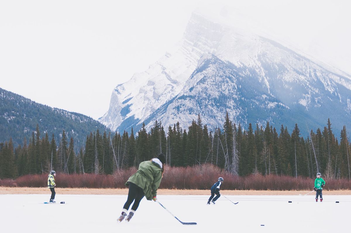 playing icehockey canada
