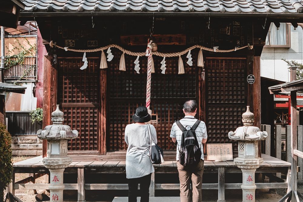 shinto worshippers