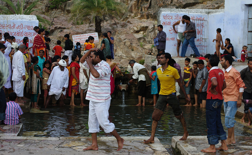 water jain temple