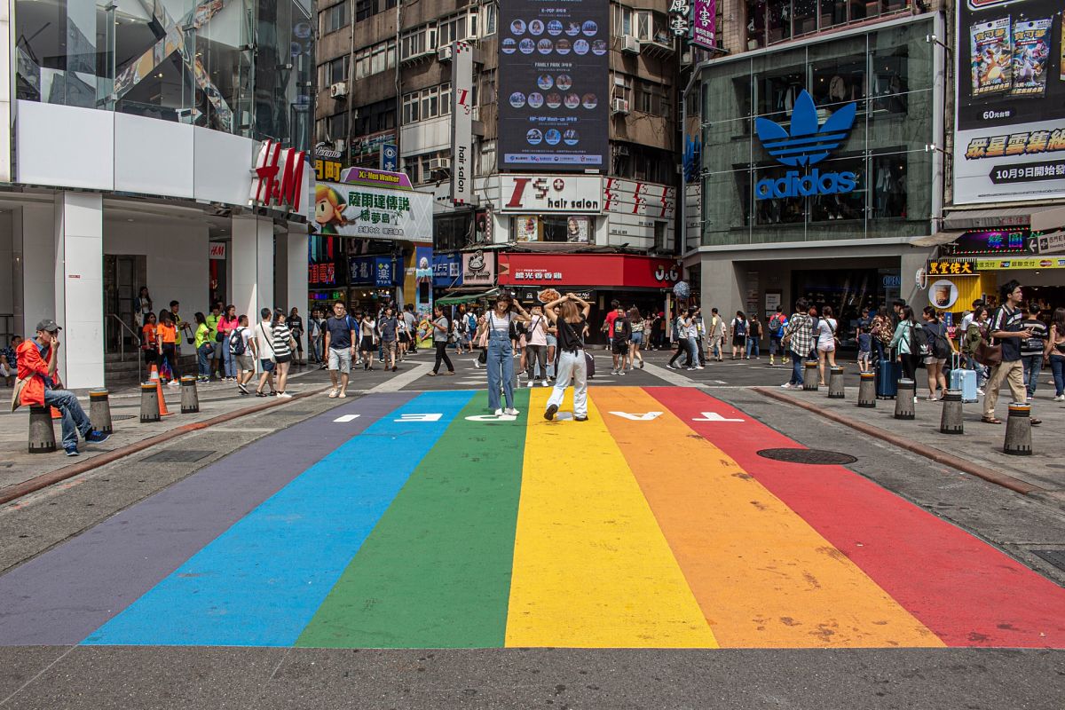 taipei rainbow street